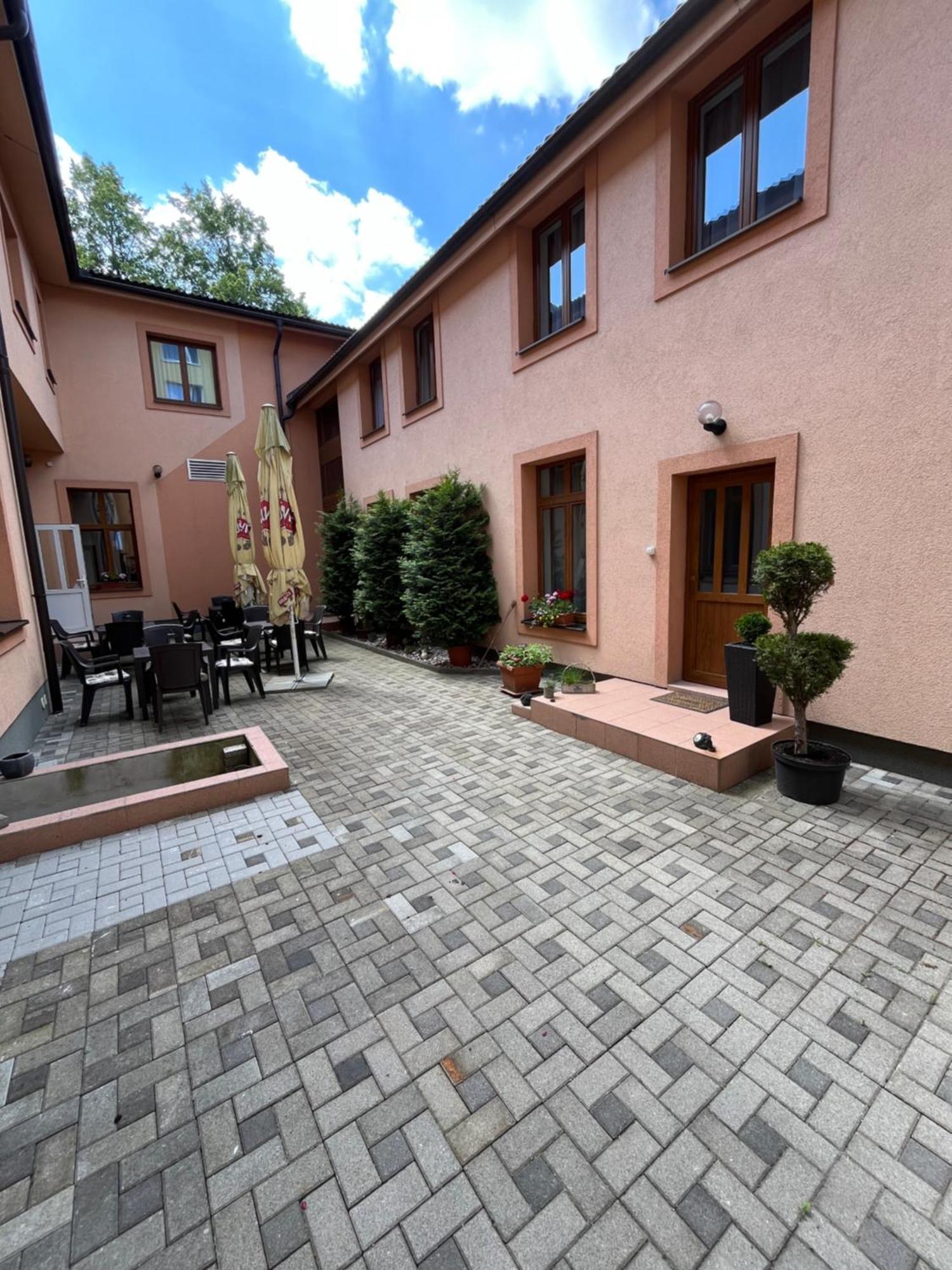 Garni Hotel Tatramonti Poprad Luaran gambar