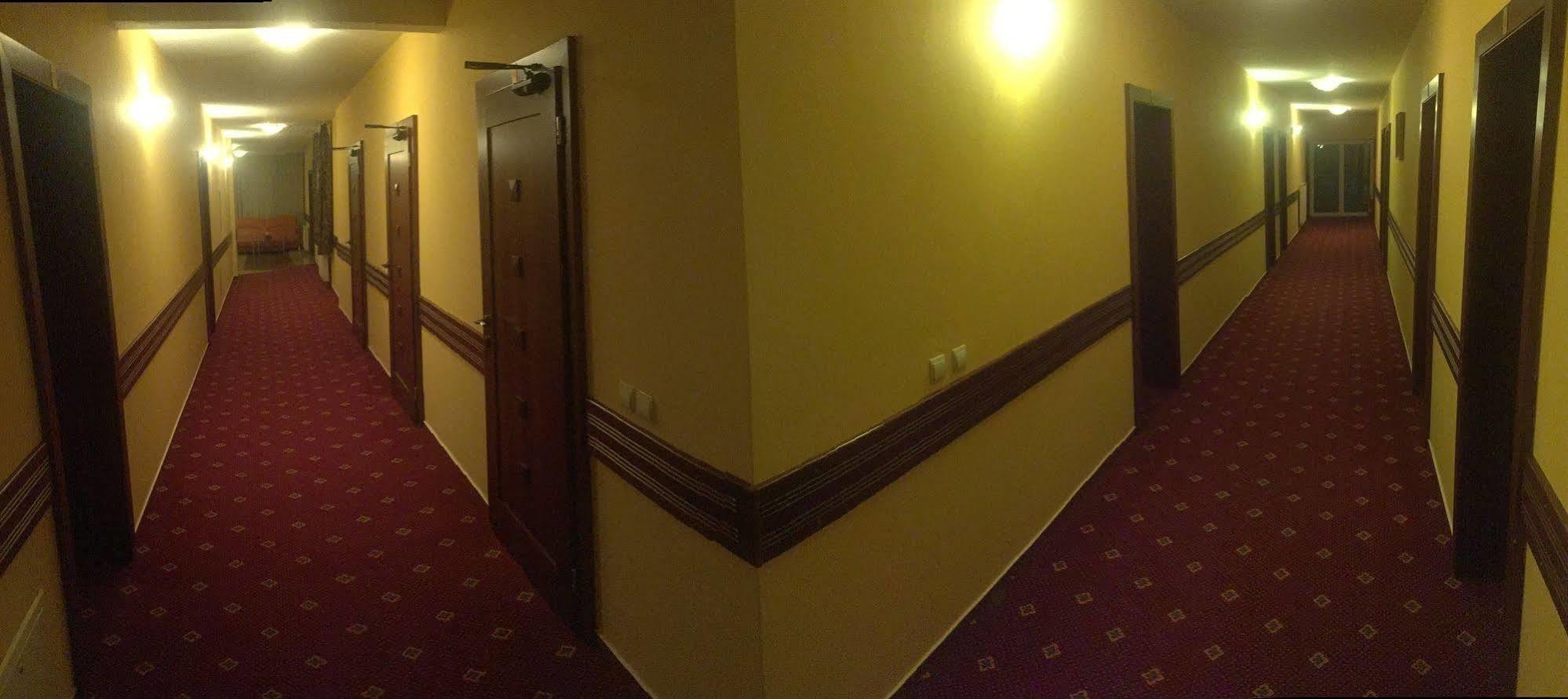 Garni Hotel Tatramonti Poprad Luaran gambar